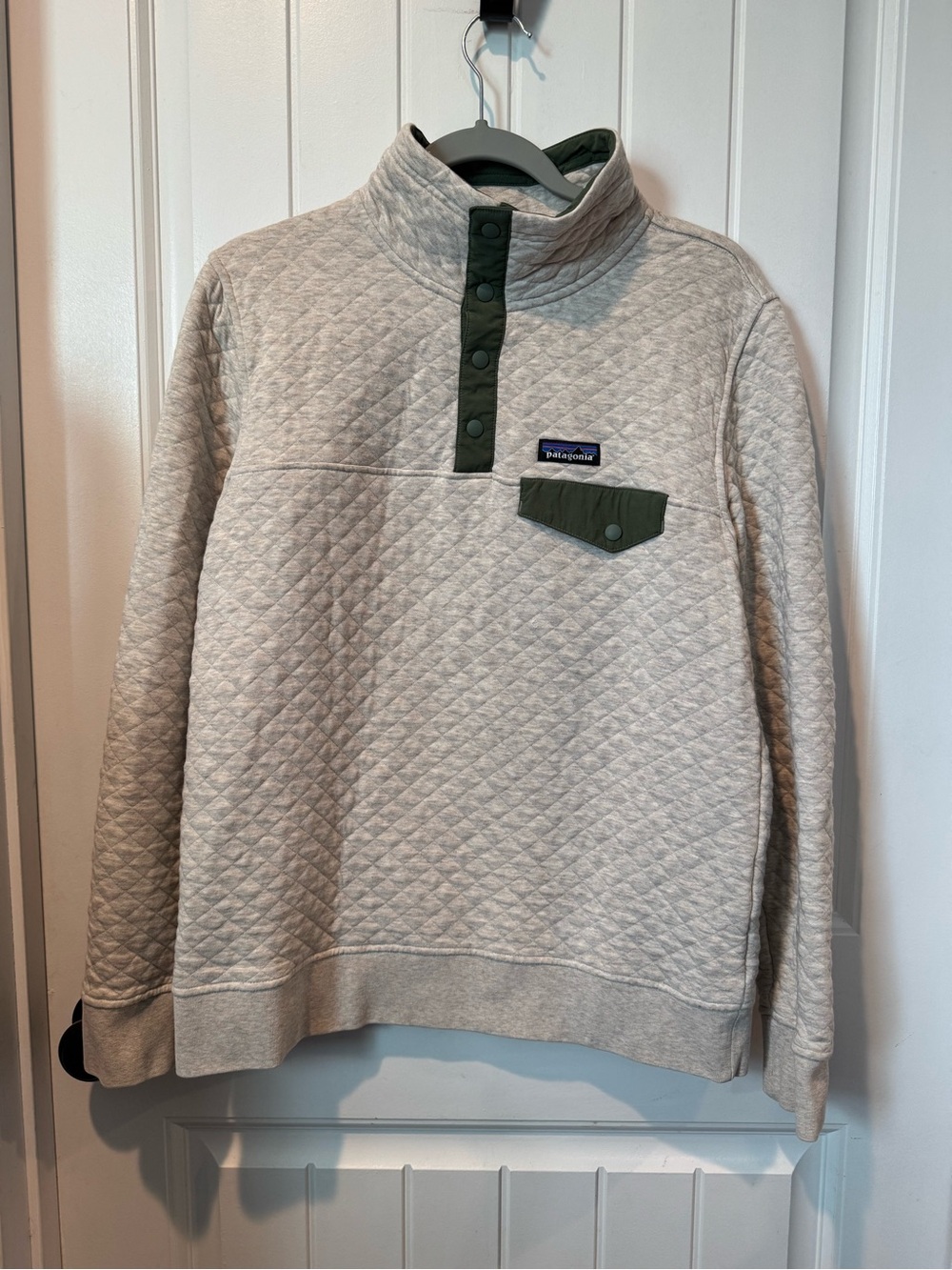 Patagonia Women’s Quilted Crewneck Pullover - Oatmeal with Olive Trim